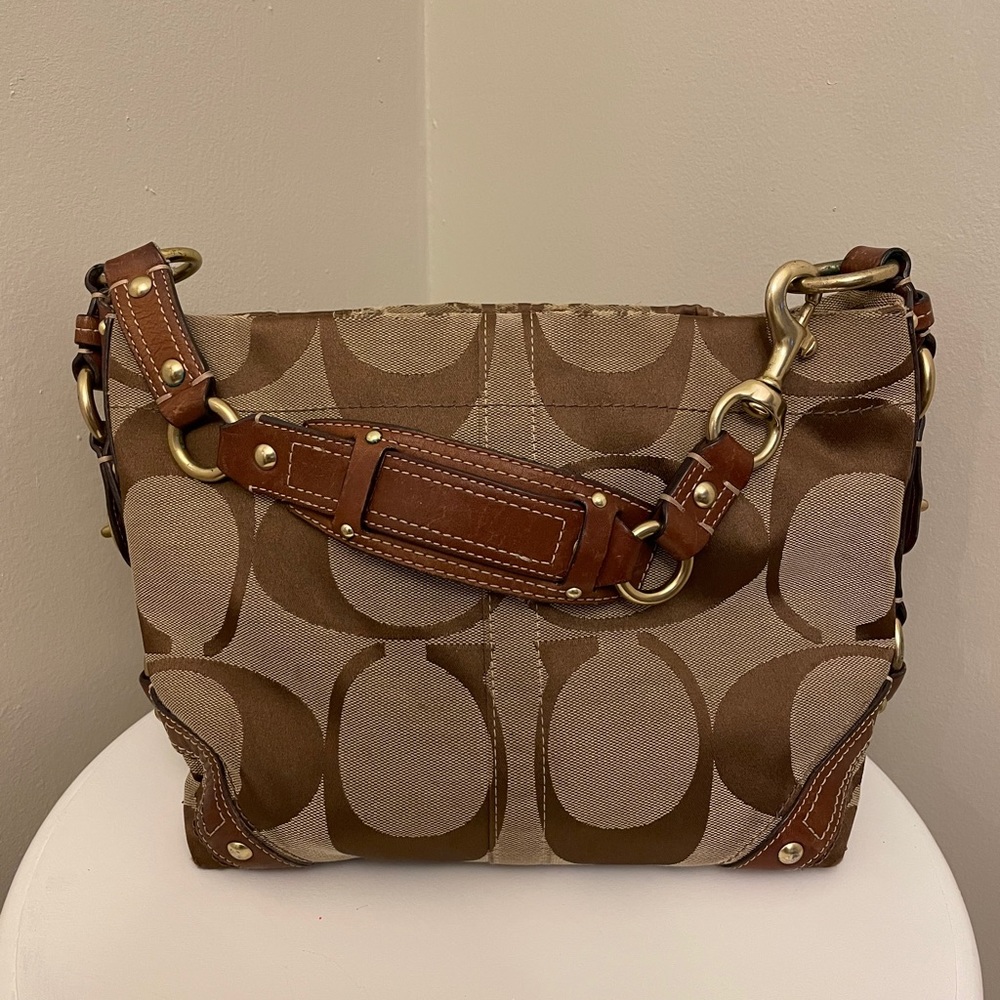 Authentic Coach shoulder purse